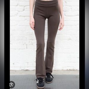 Brandy Melville Priscilla Yoga Pants